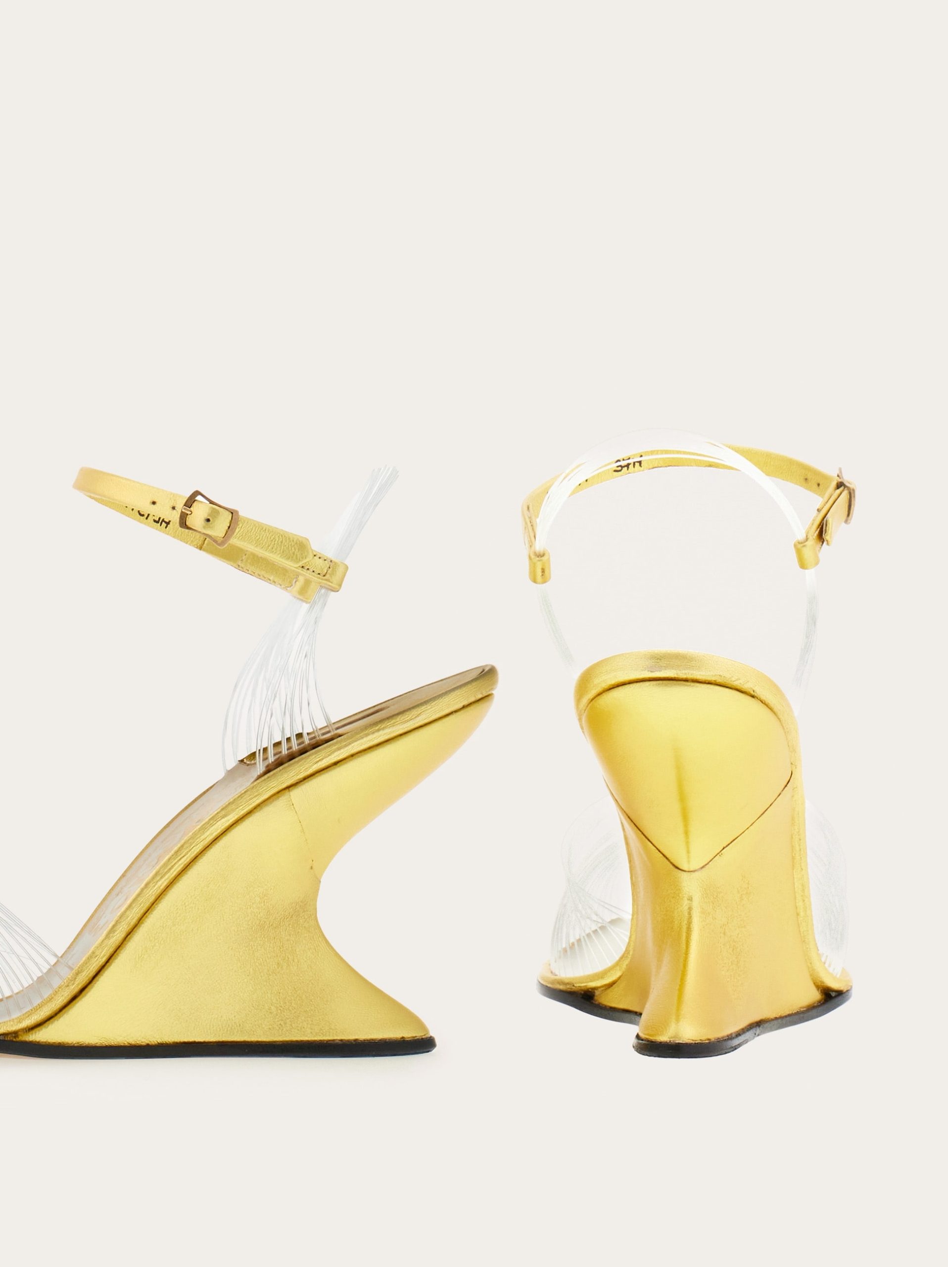 Ferragamo Invisibile (1947) - Image 7